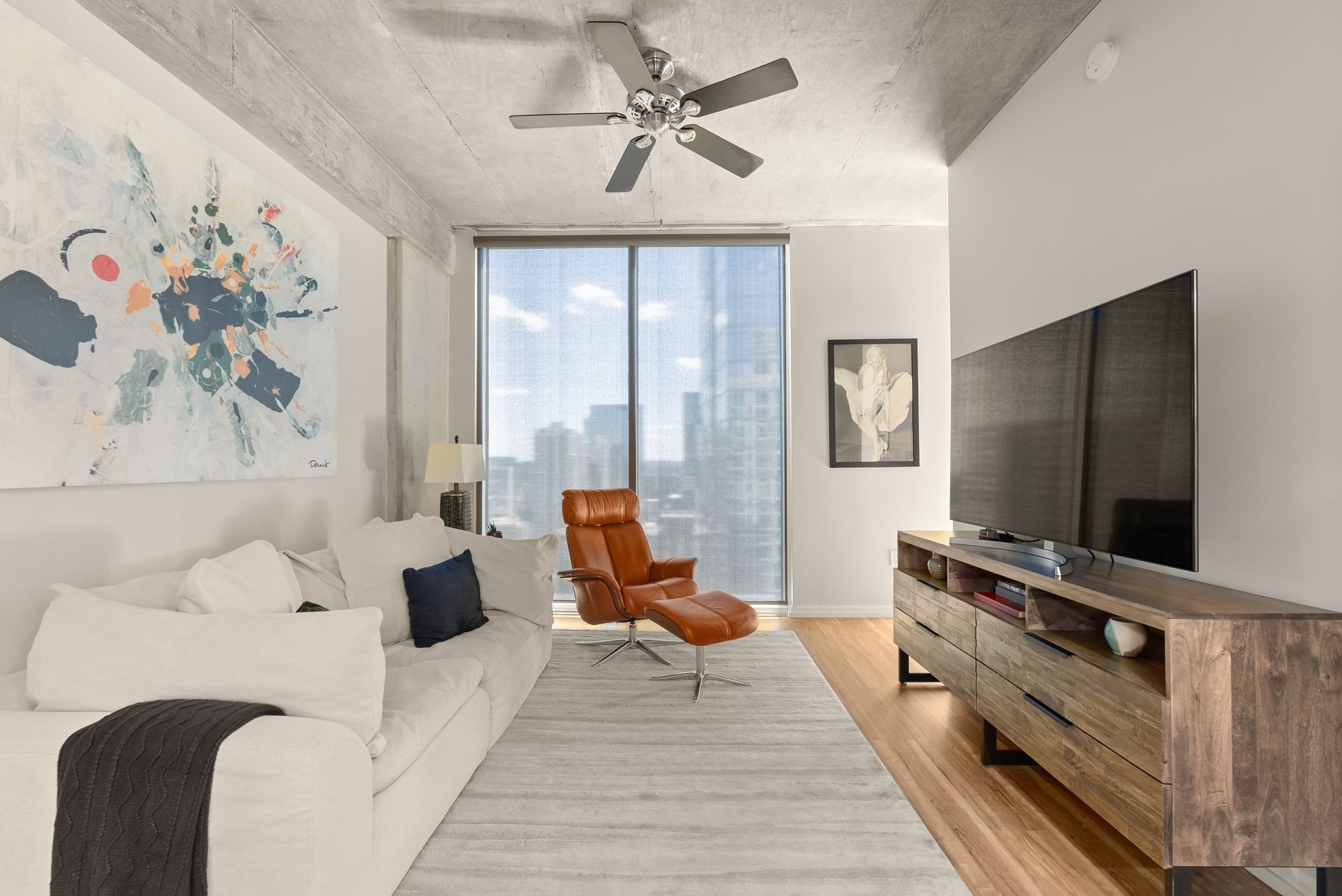 415 Church St Unit: 2608
