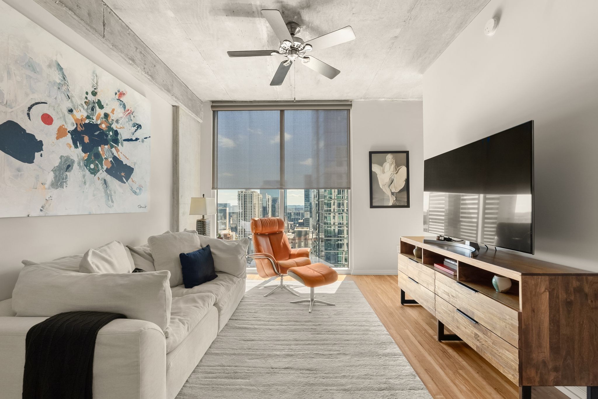 415 Church St Unit: 2608
