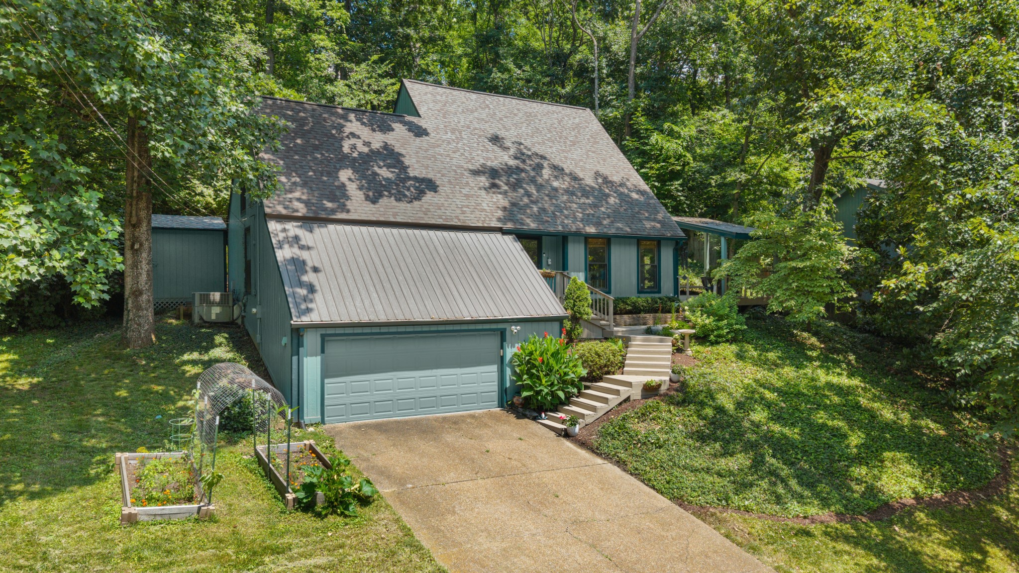 477 Saddle Dr