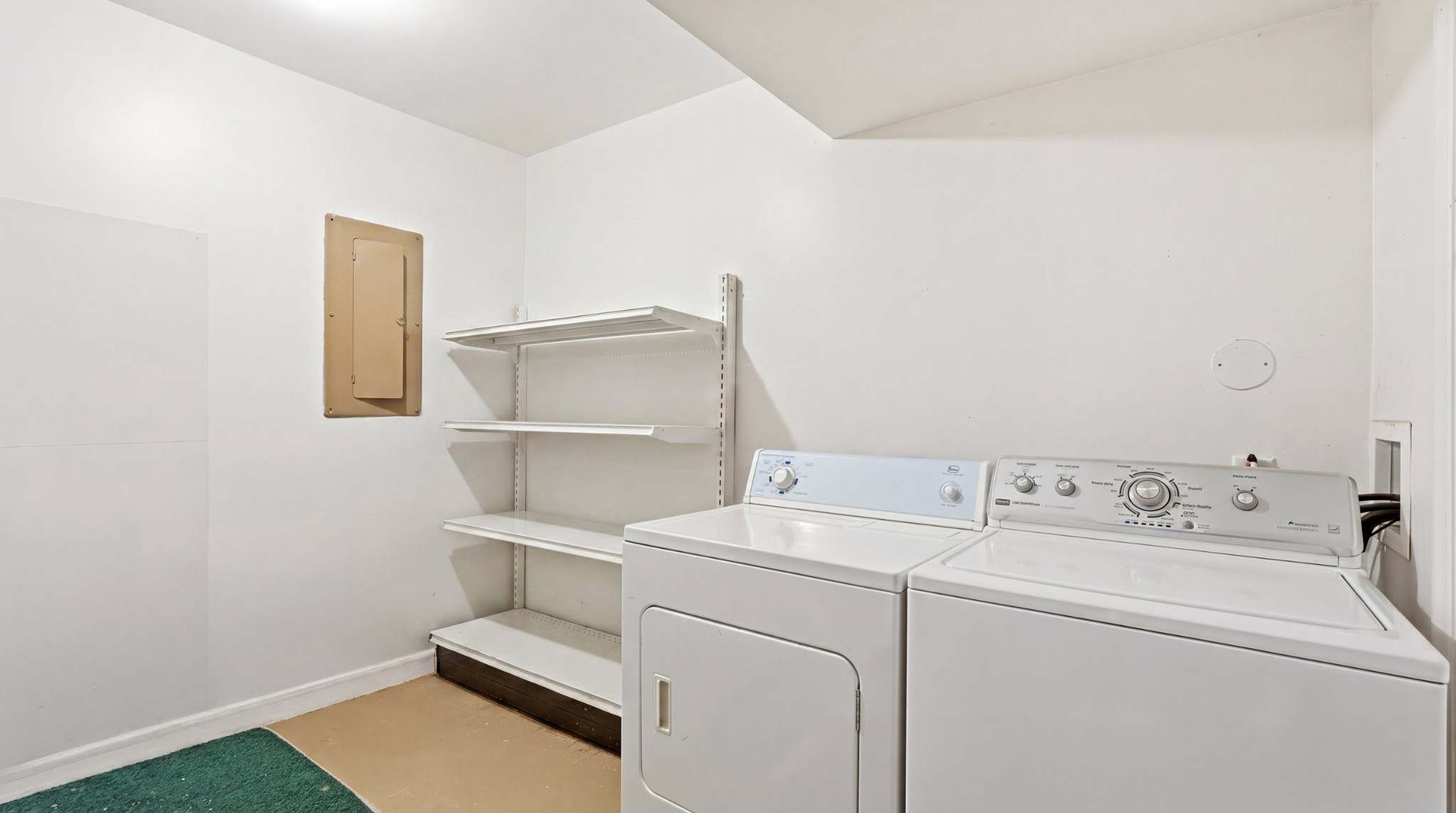 427 Adams Rd