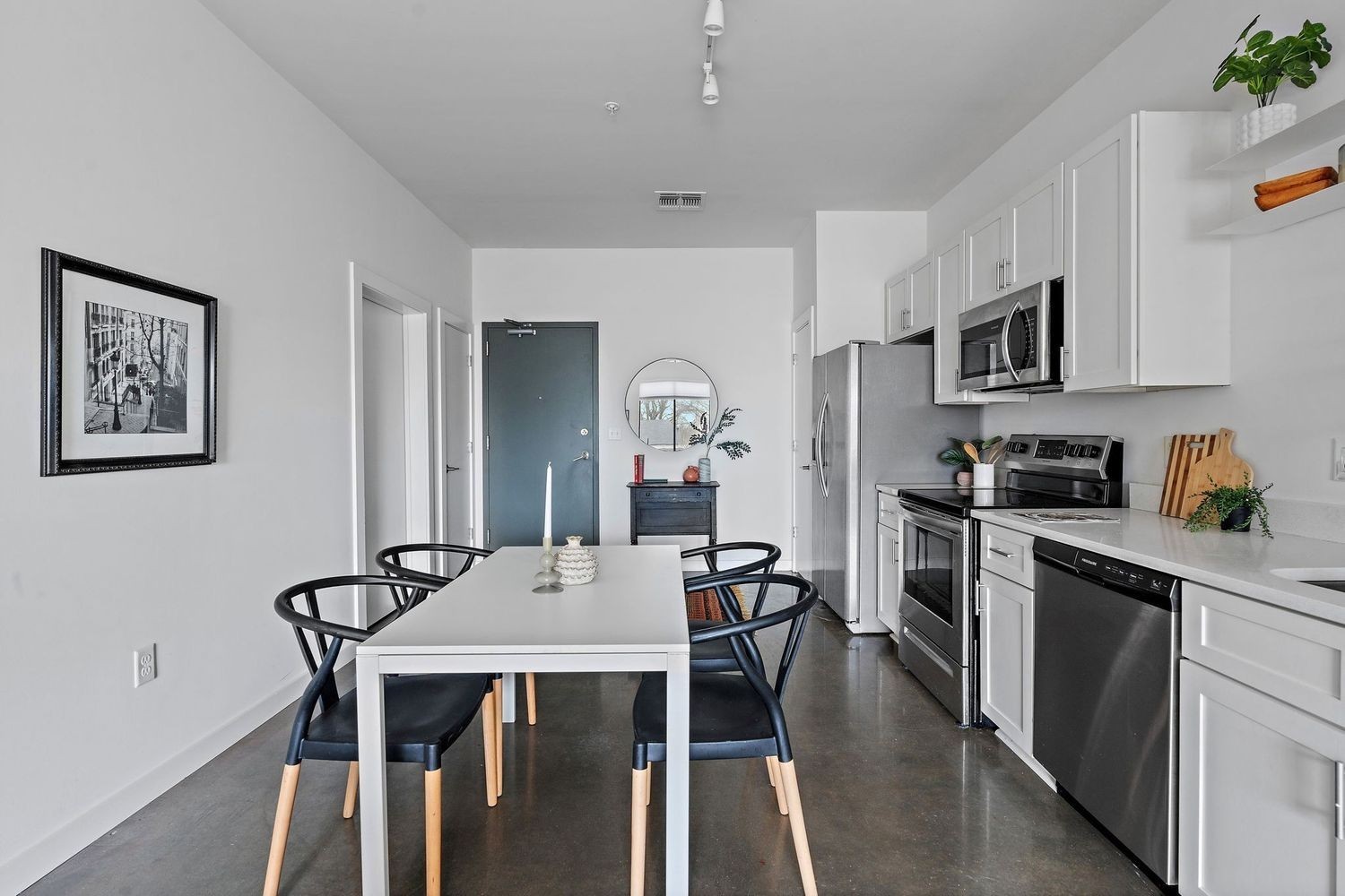 1900 12th Ave, S Unit: 212