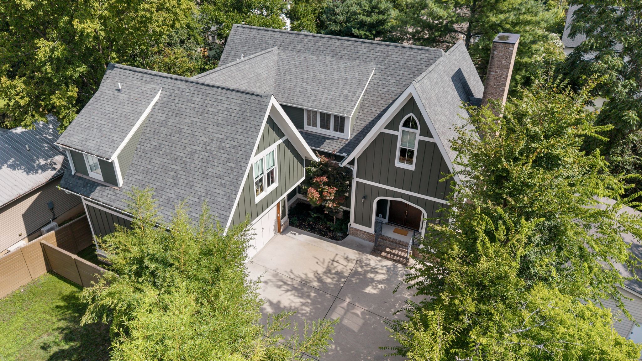 1422 Clifton Ln