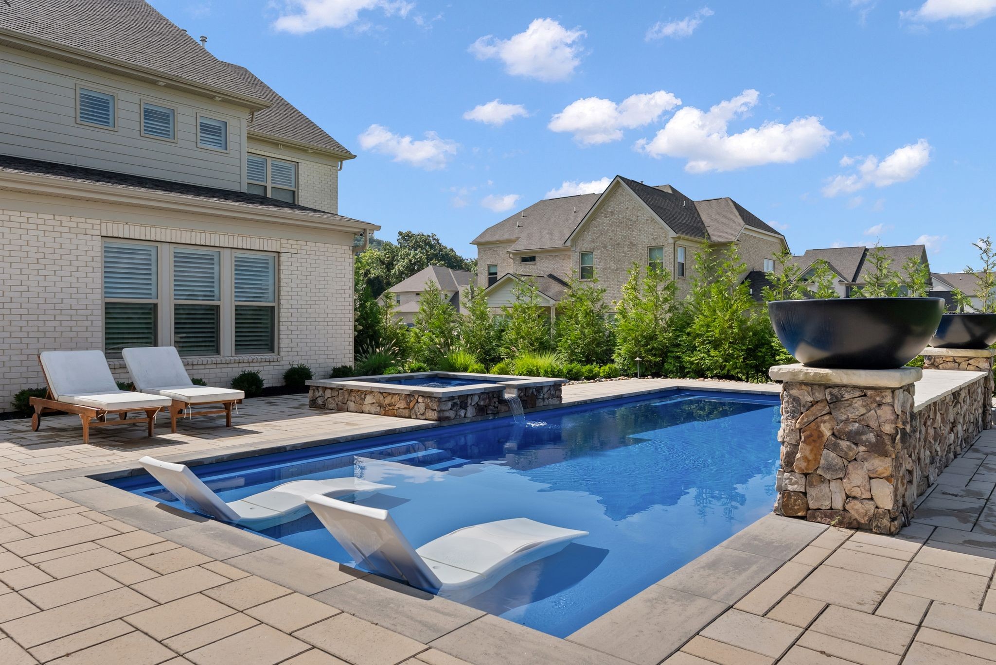 3125 Chase Point Dr