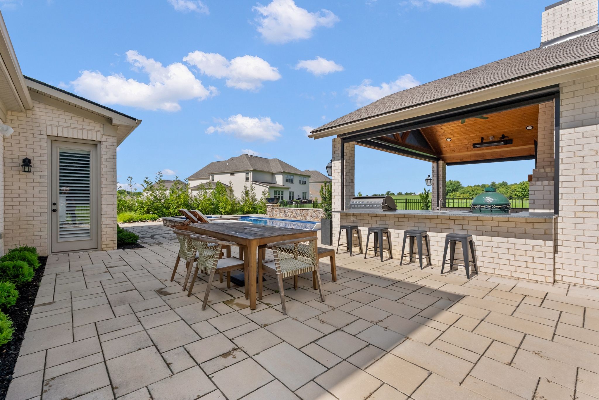 3125 Chase Point Dr