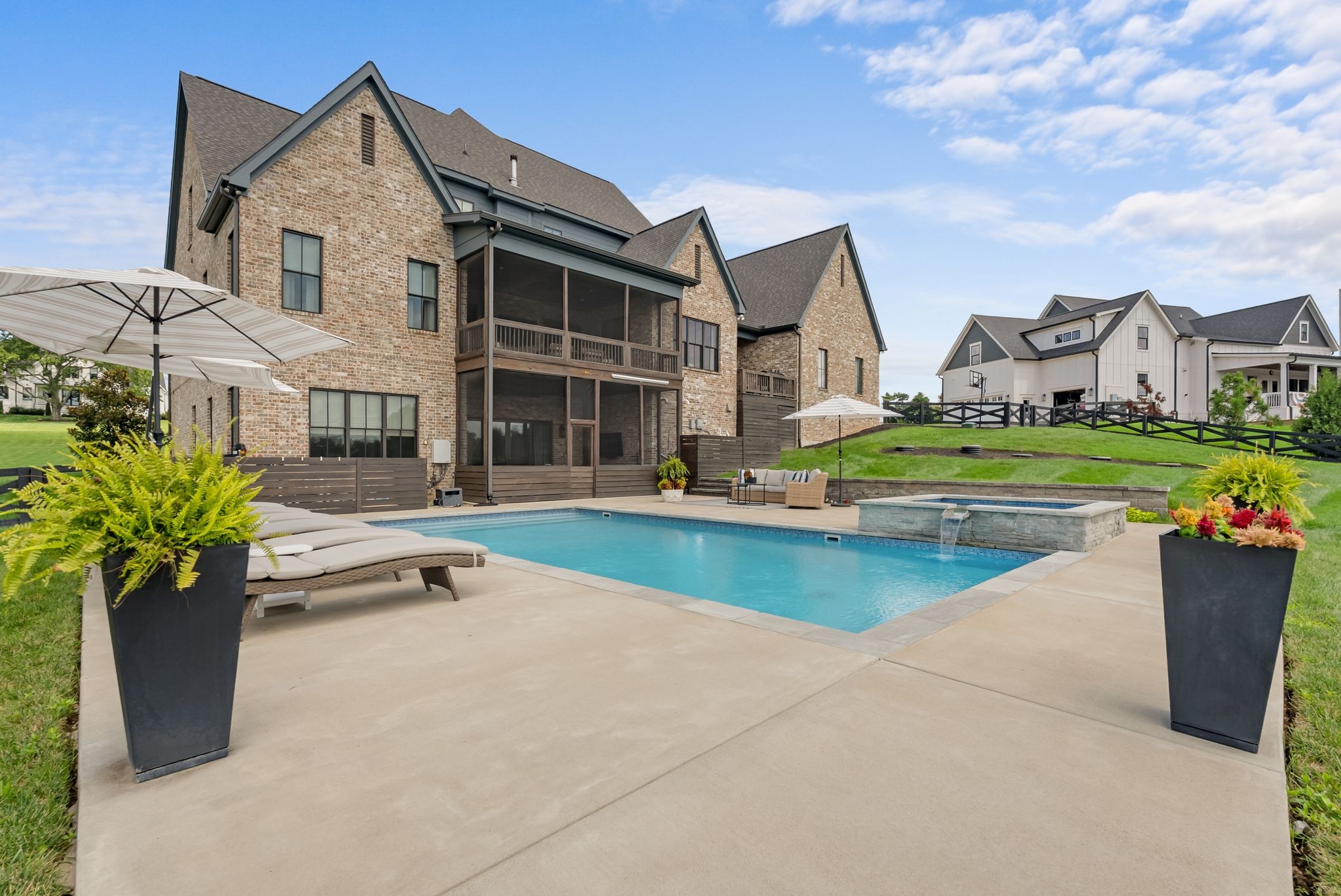5007 Gates Mill Rdg