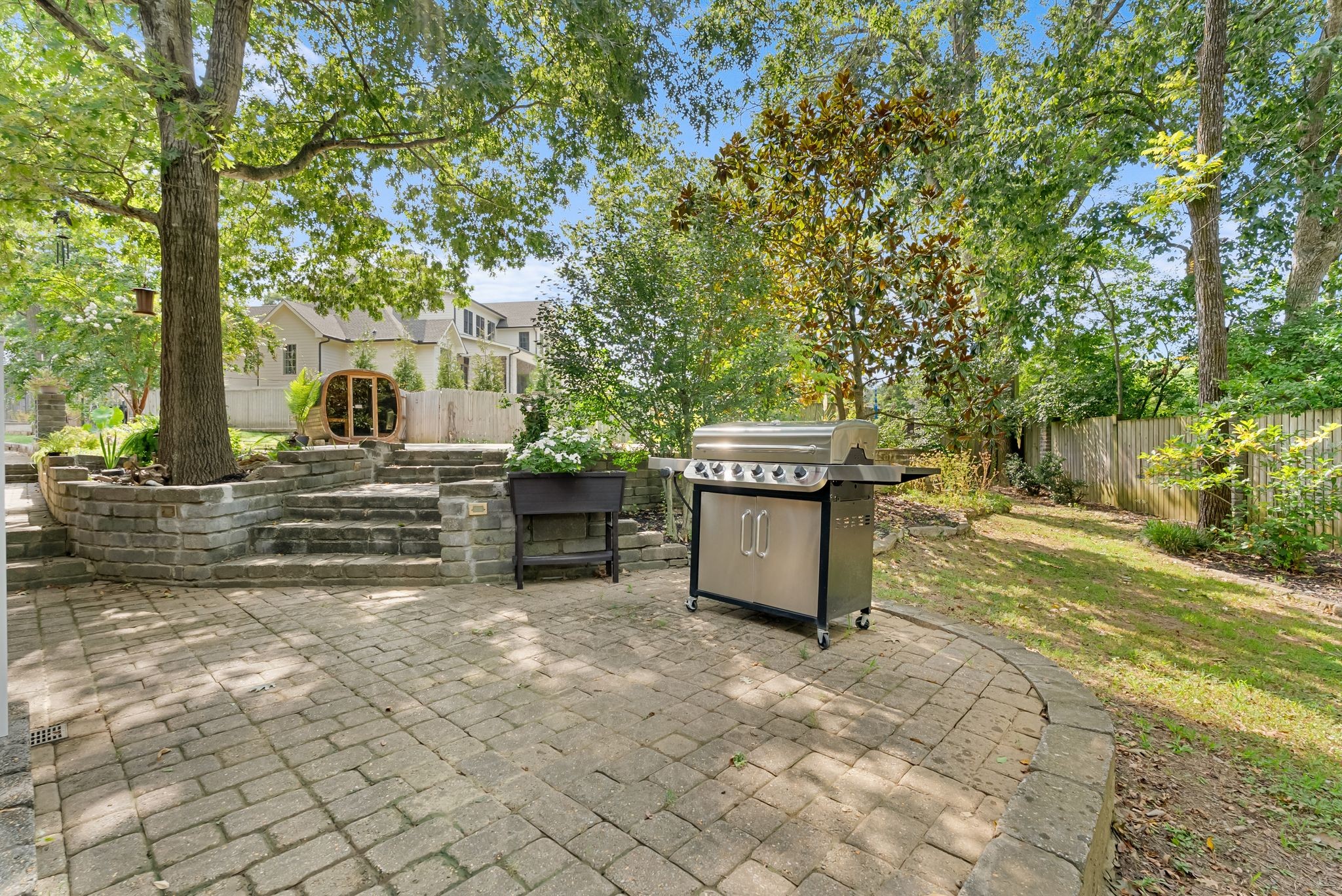615 W Meade Dr