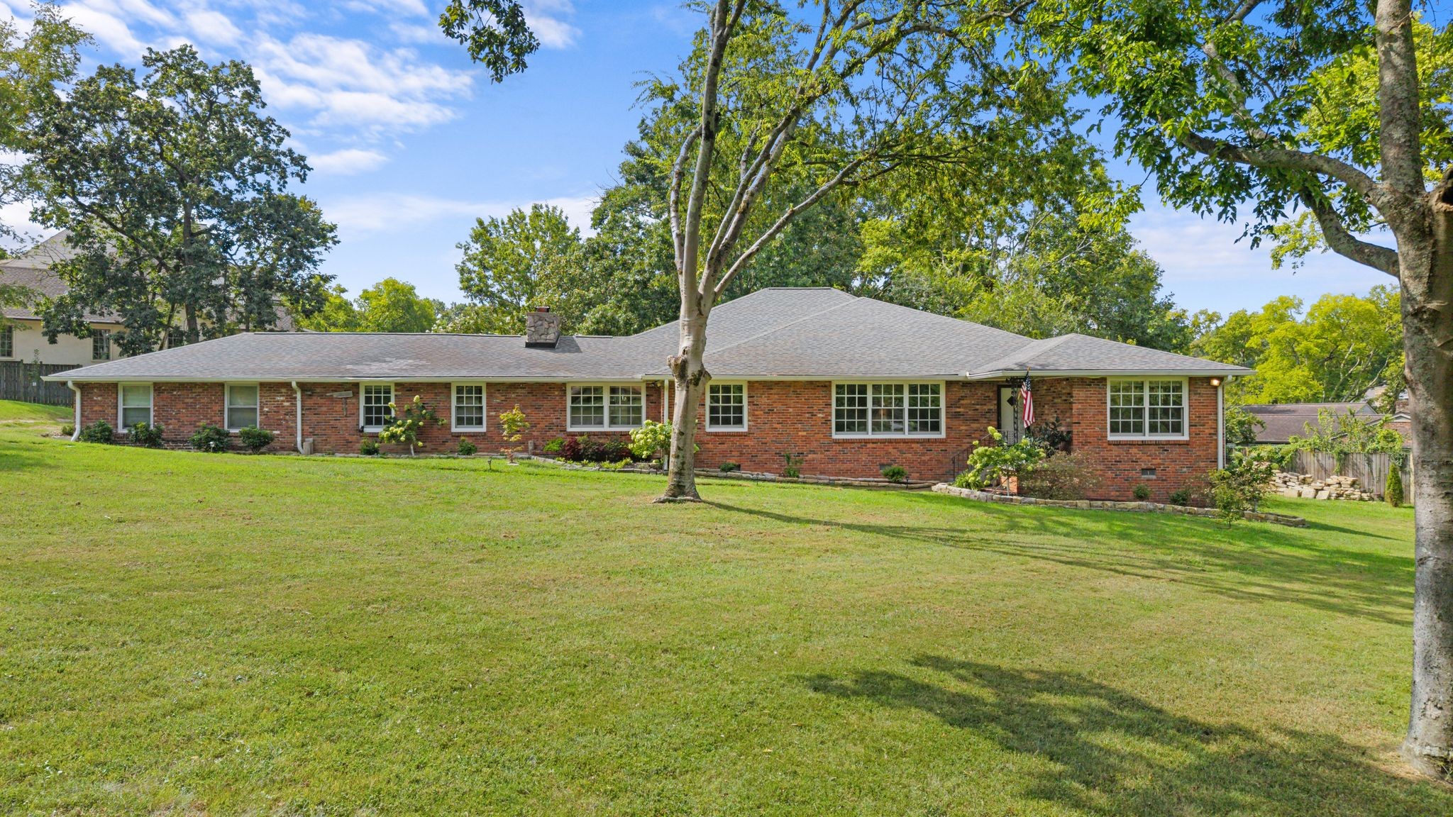 615 W Meade Dr