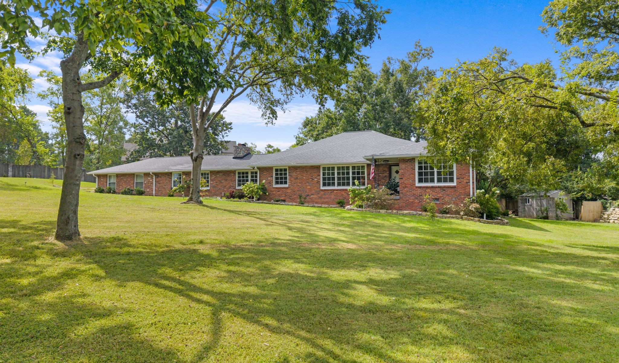 615 W Meade Dr