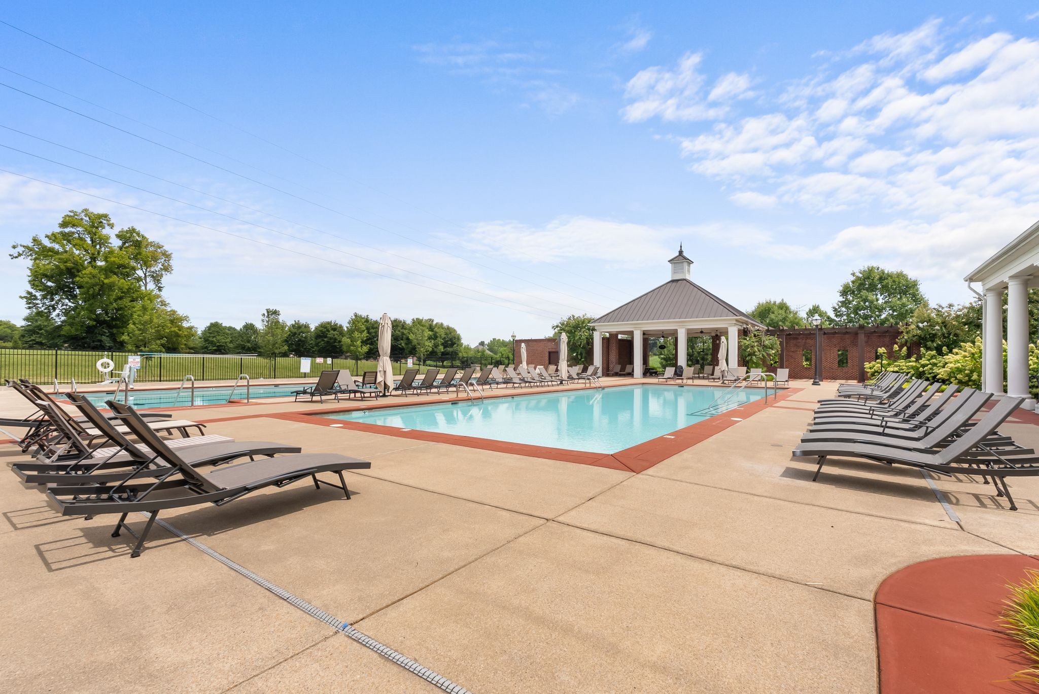 1068 Ambling Way
