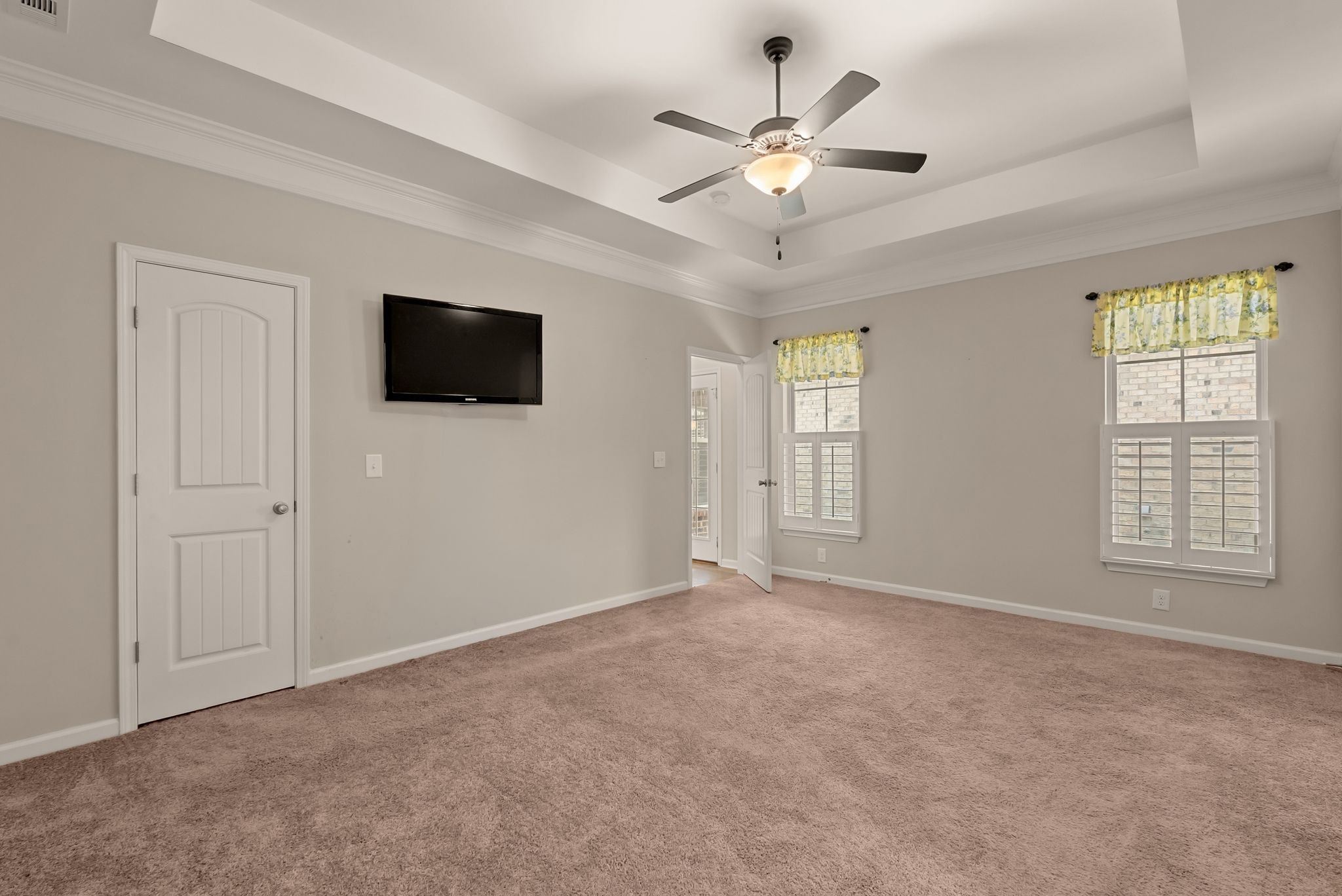 1068 Ambling Way