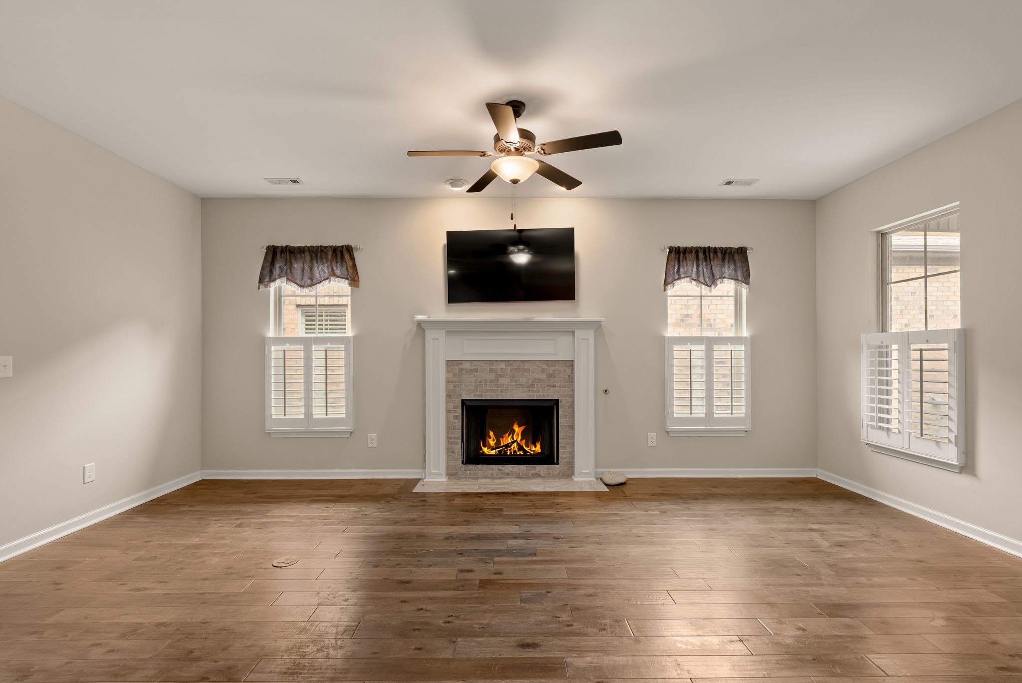 1068 Ambling Way