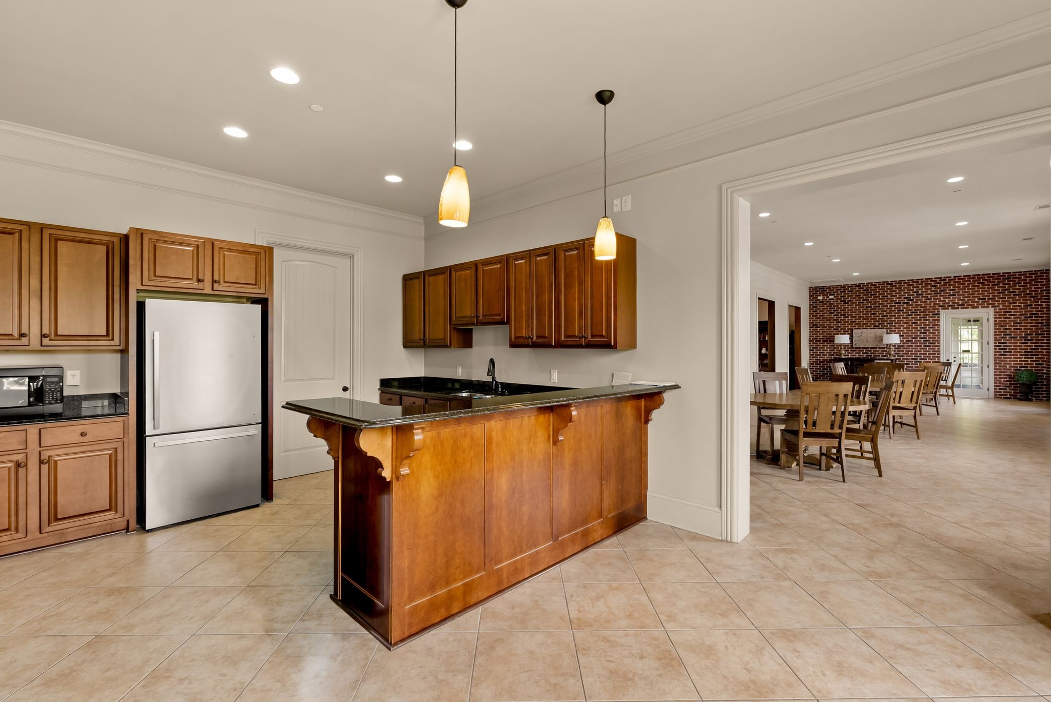 1068 Ambling Way