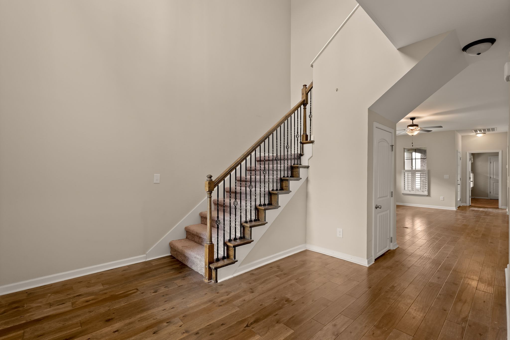 1068 Ambling Way