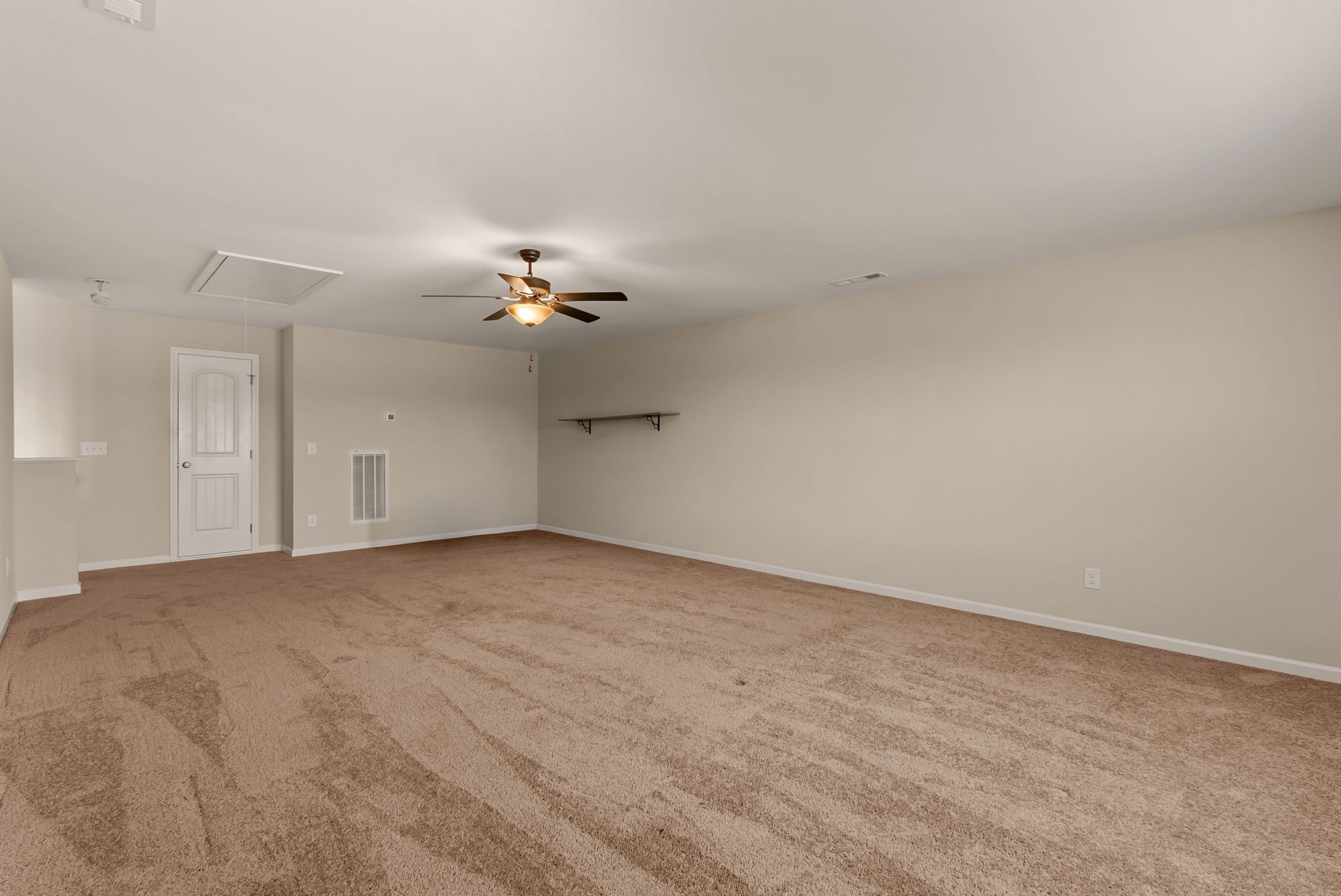 1068 Ambling Way