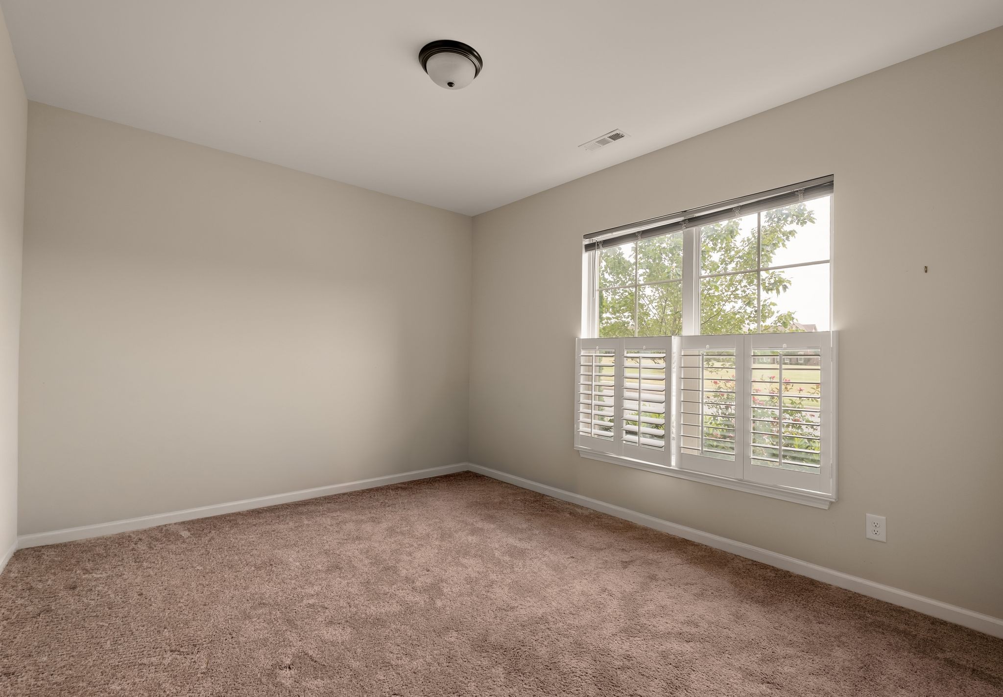 1068 Ambling Way