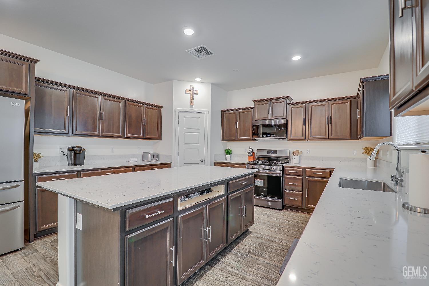 9709 Crystal Falls Lane