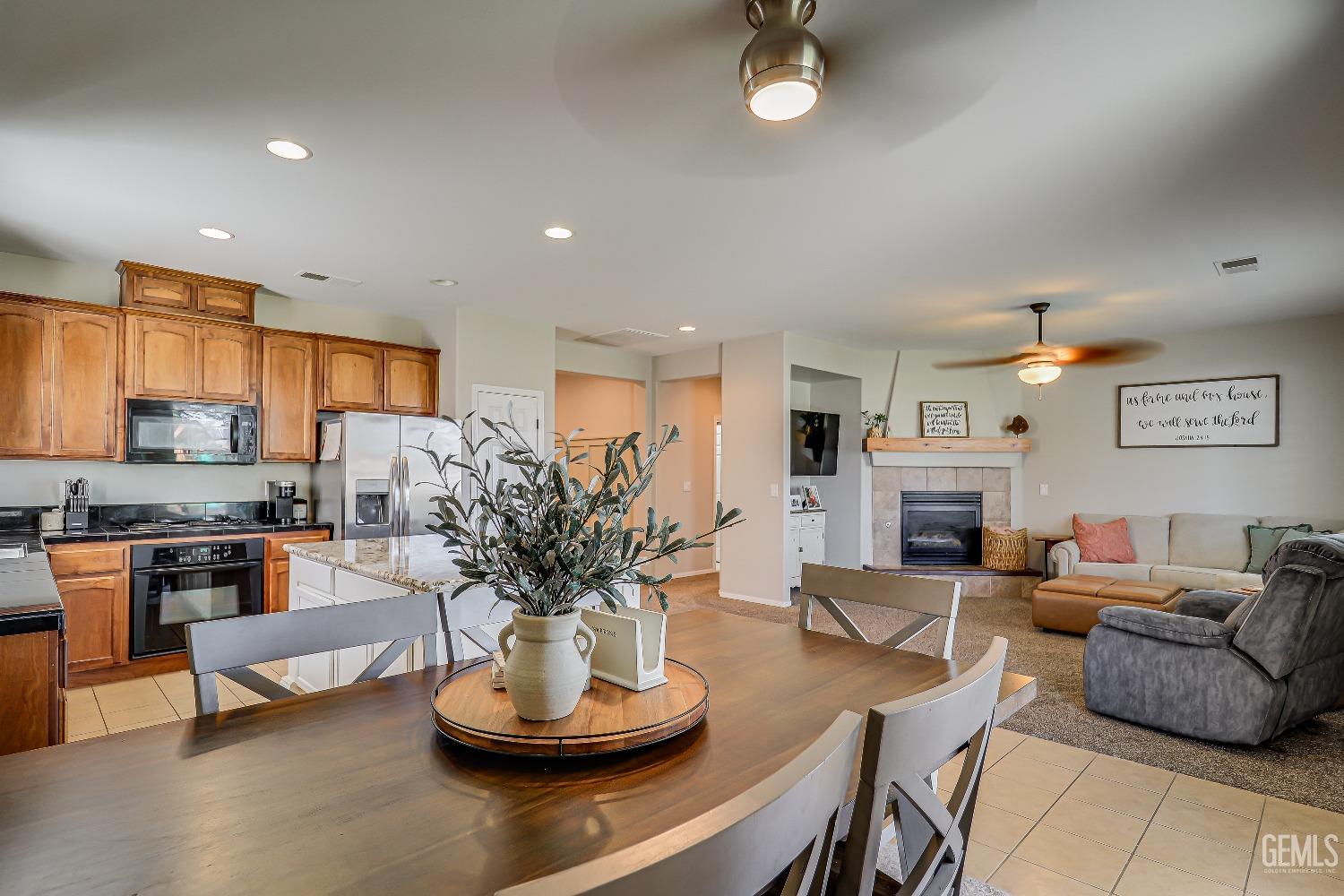 11616 Sagebrush Avenue