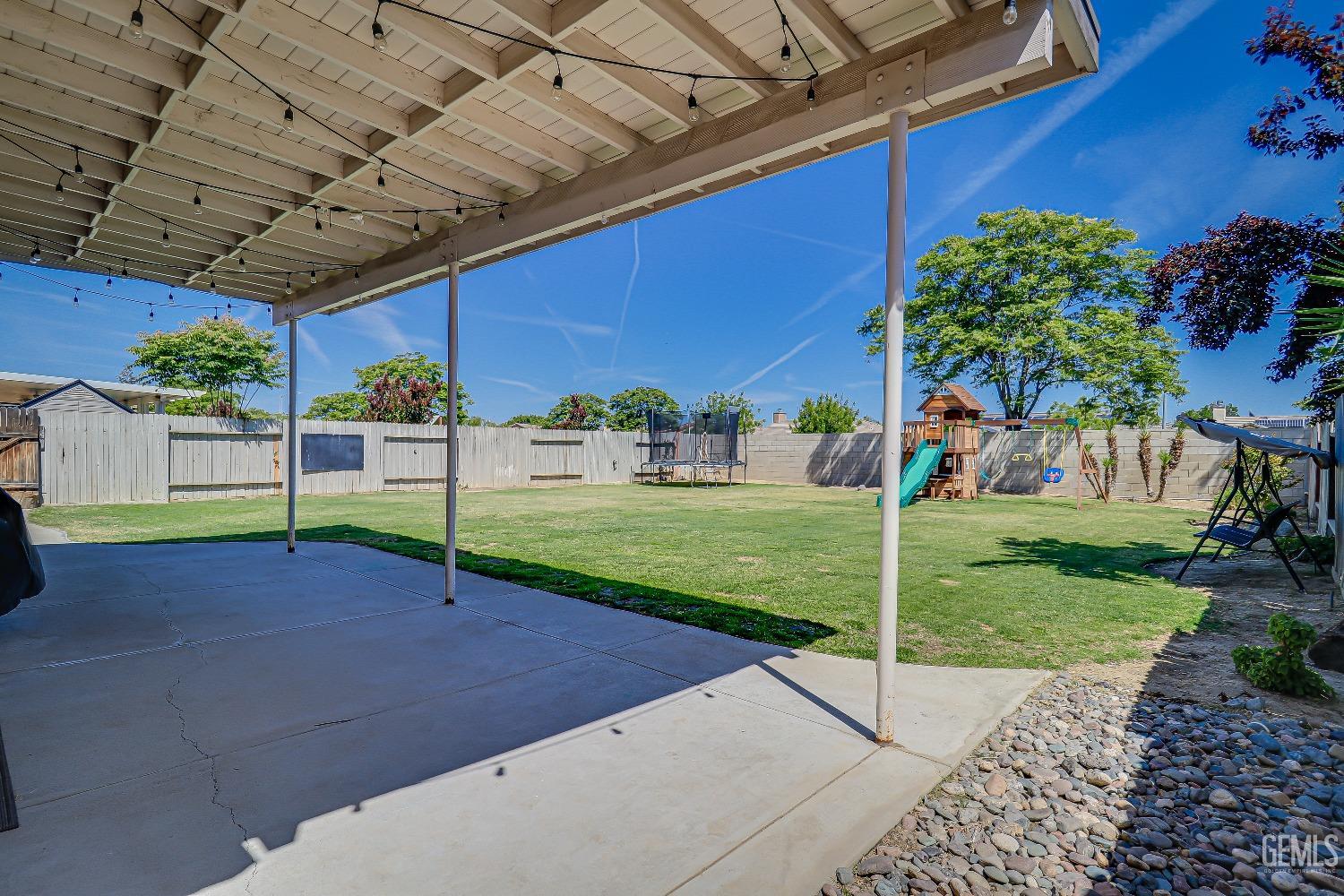 11616 Sagebrush Avenue