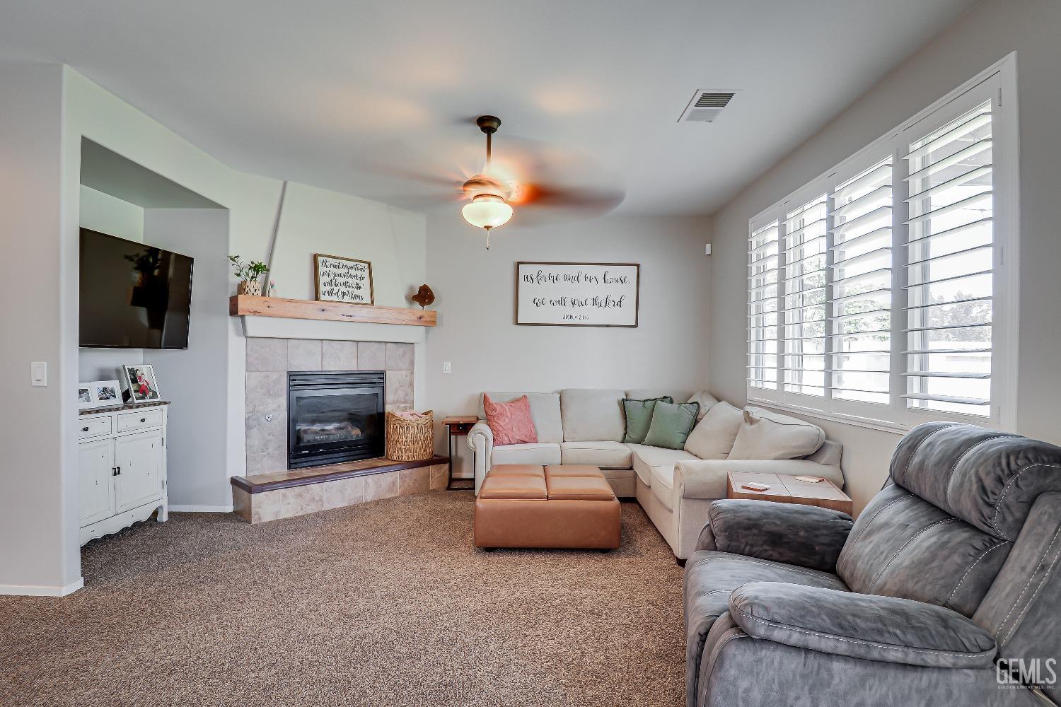 11616 Sagebrush Avenue