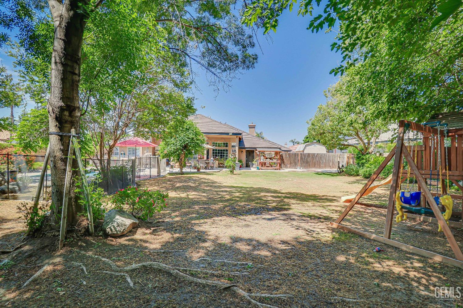 2212 Black Creek Avenue