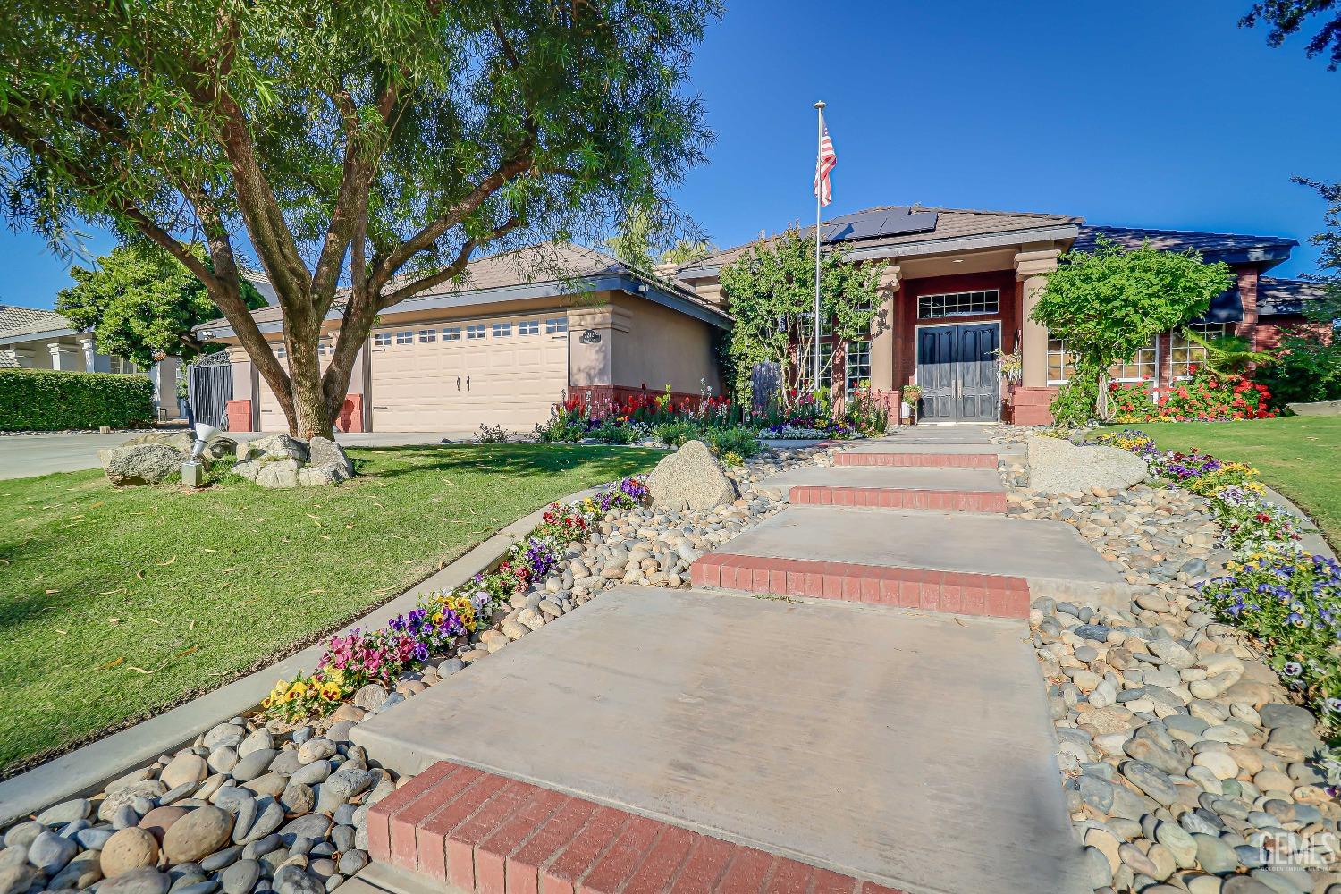 2212 Black Creek Avenue