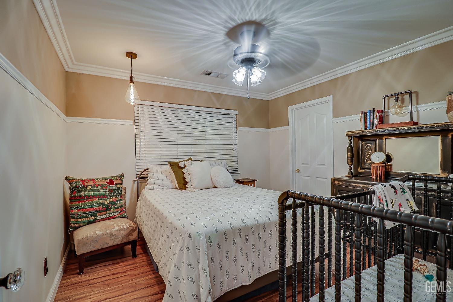 2212 Black Creek Avenue