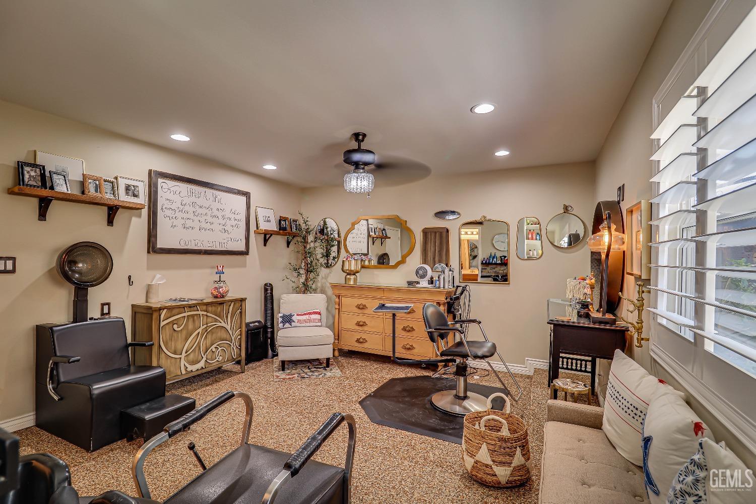 2212 Black Creek Avenue