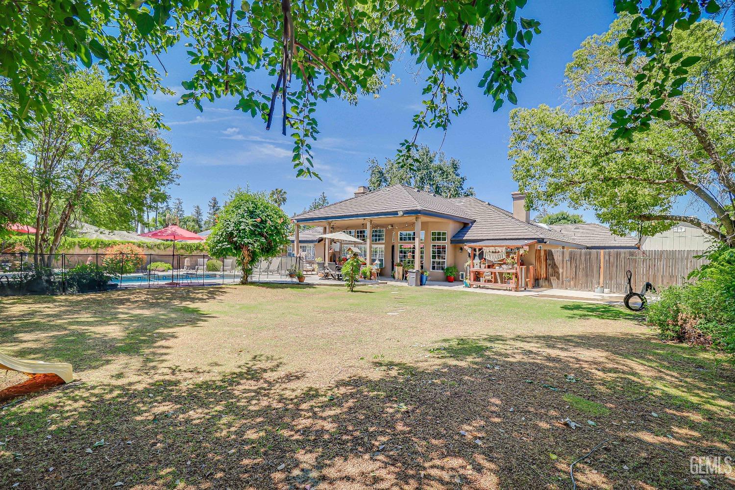 2212 Black Creek Avenue