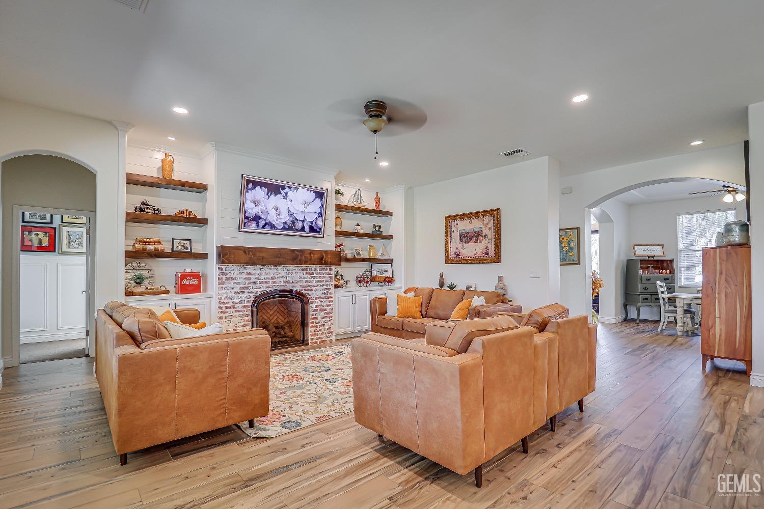 4415 Jackson Ridge Avenue