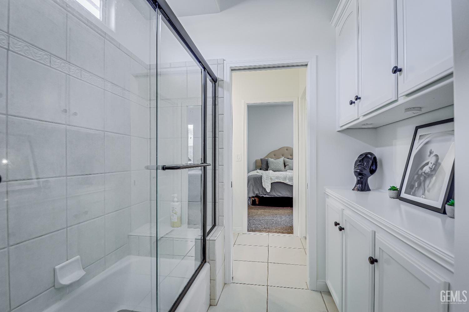 4415 Jackson Ridge Avenue