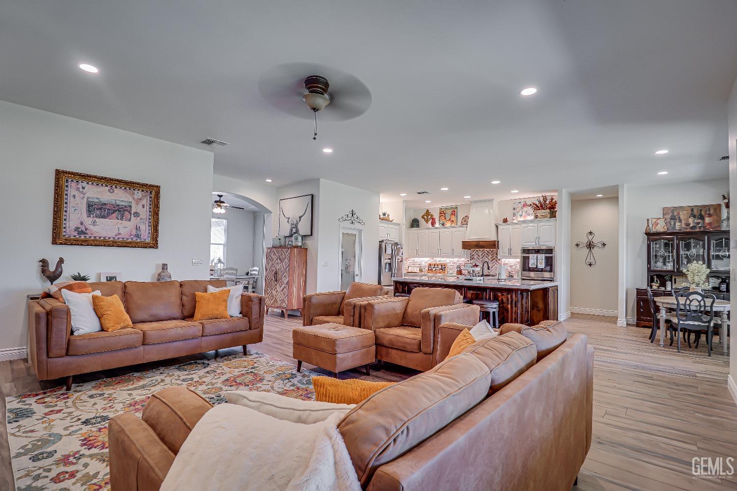 4415 Jackson Ridge Avenue