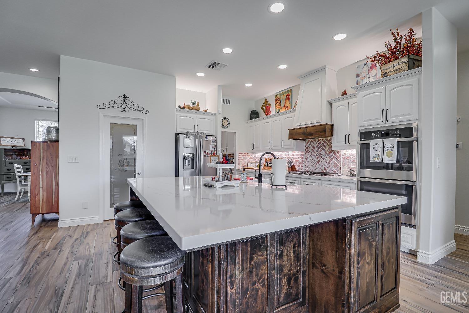 4415 Jackson Ridge Avenue