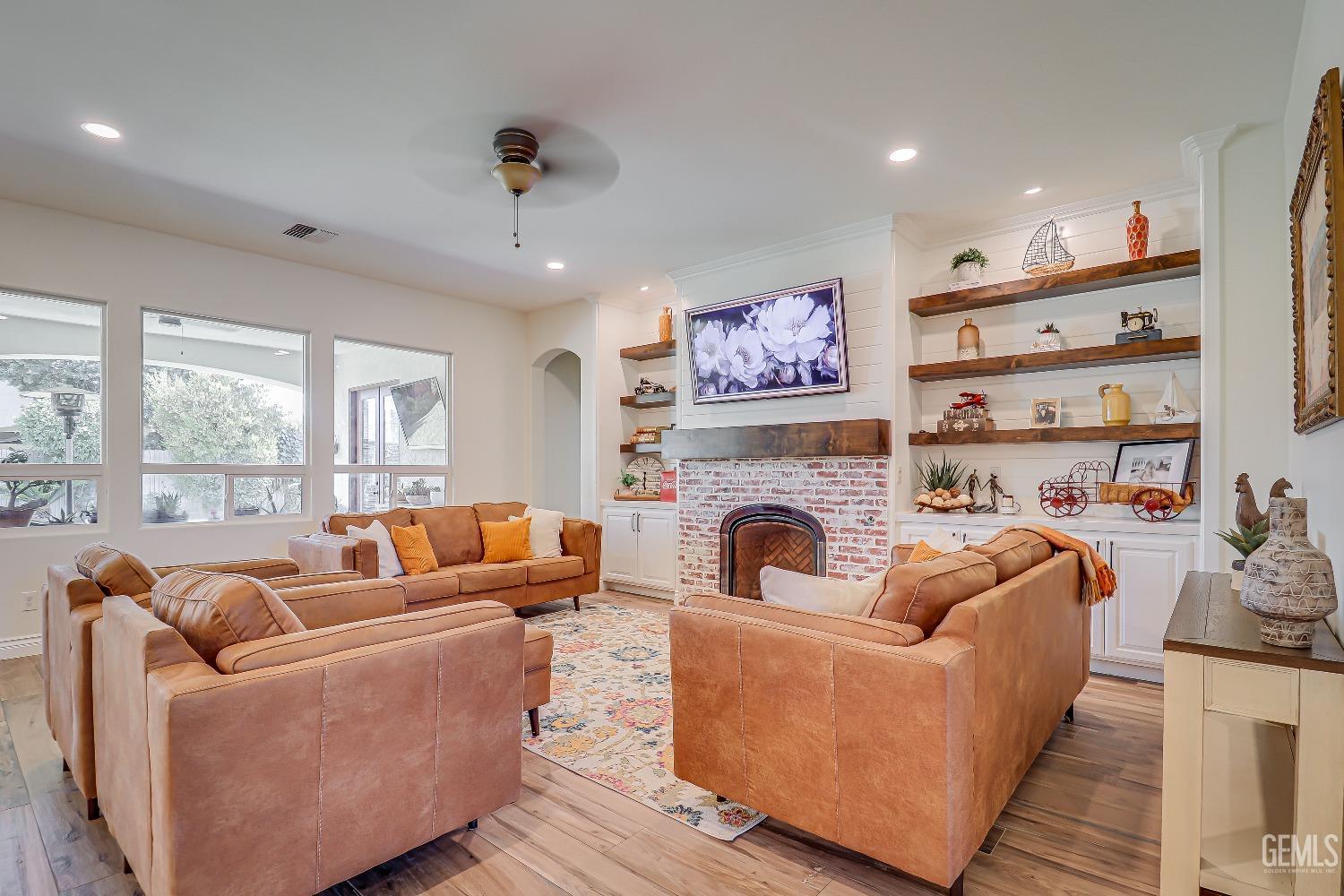 4415 Jackson Ridge Avenue