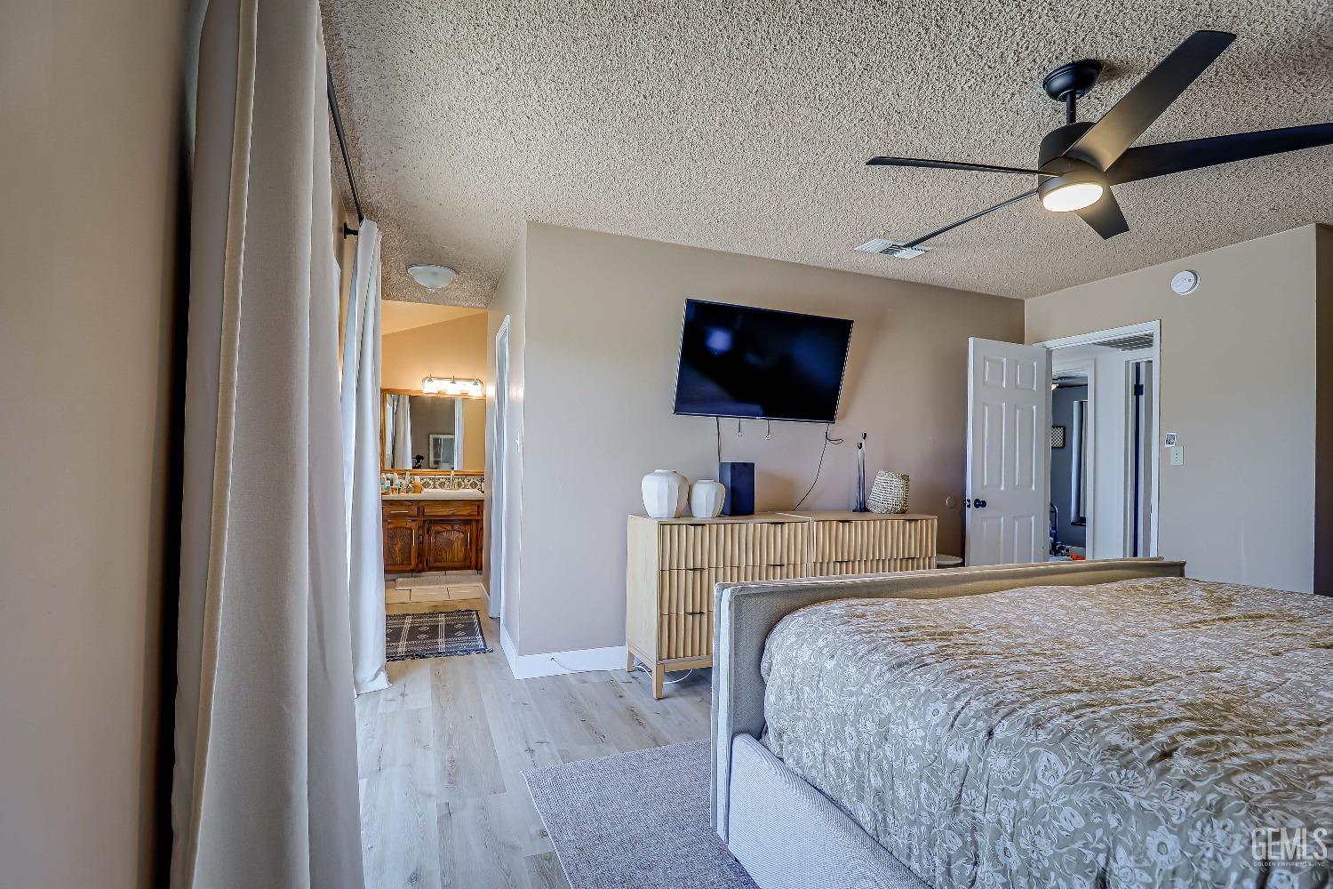 18120 Buckboard Avenue