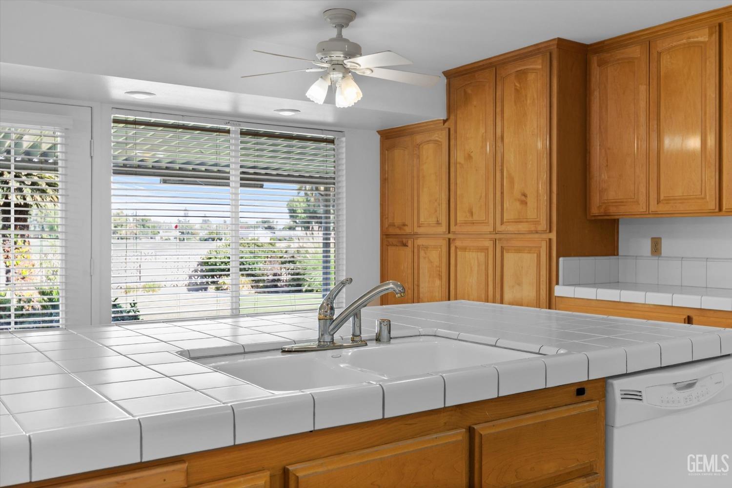 212 River Oaks Drive