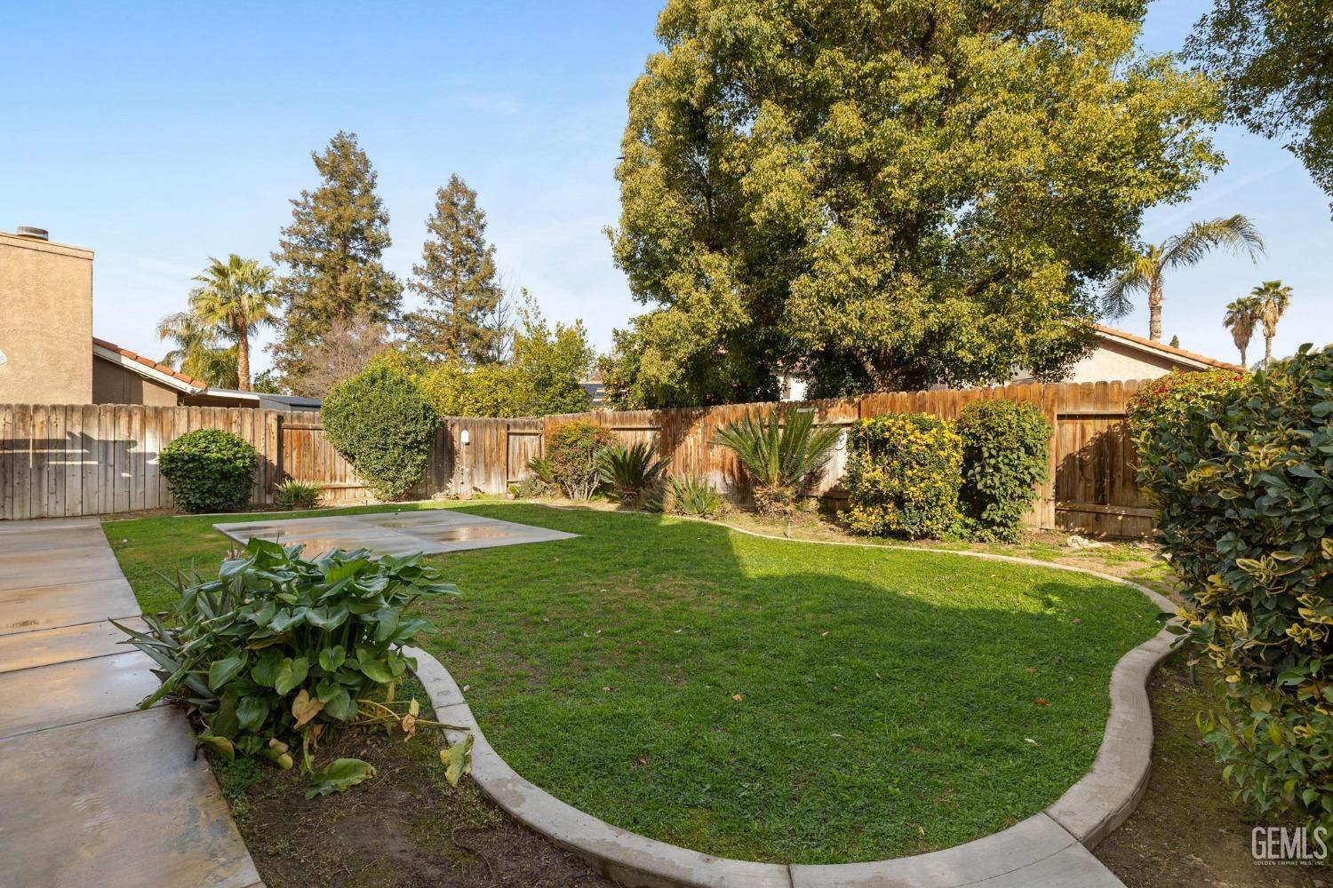 8004 Fallen Pine Way