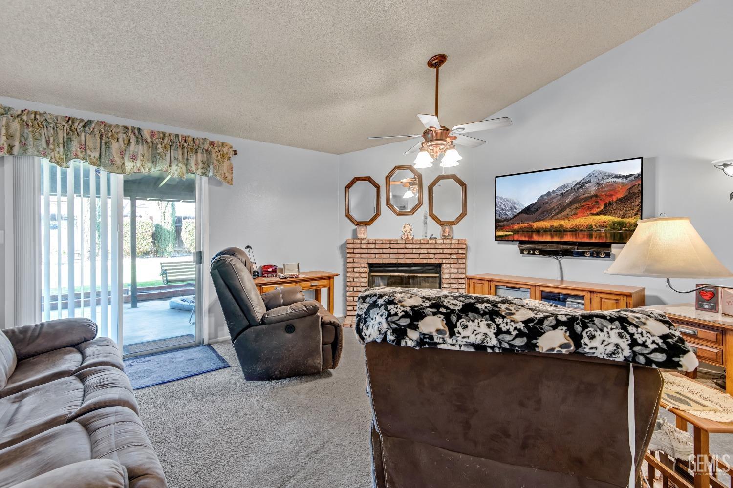 12302 Magruder Avenue