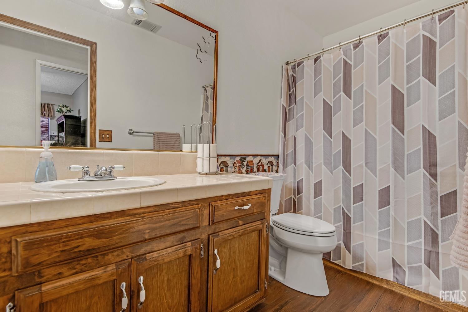 12302 Magruder Avenue