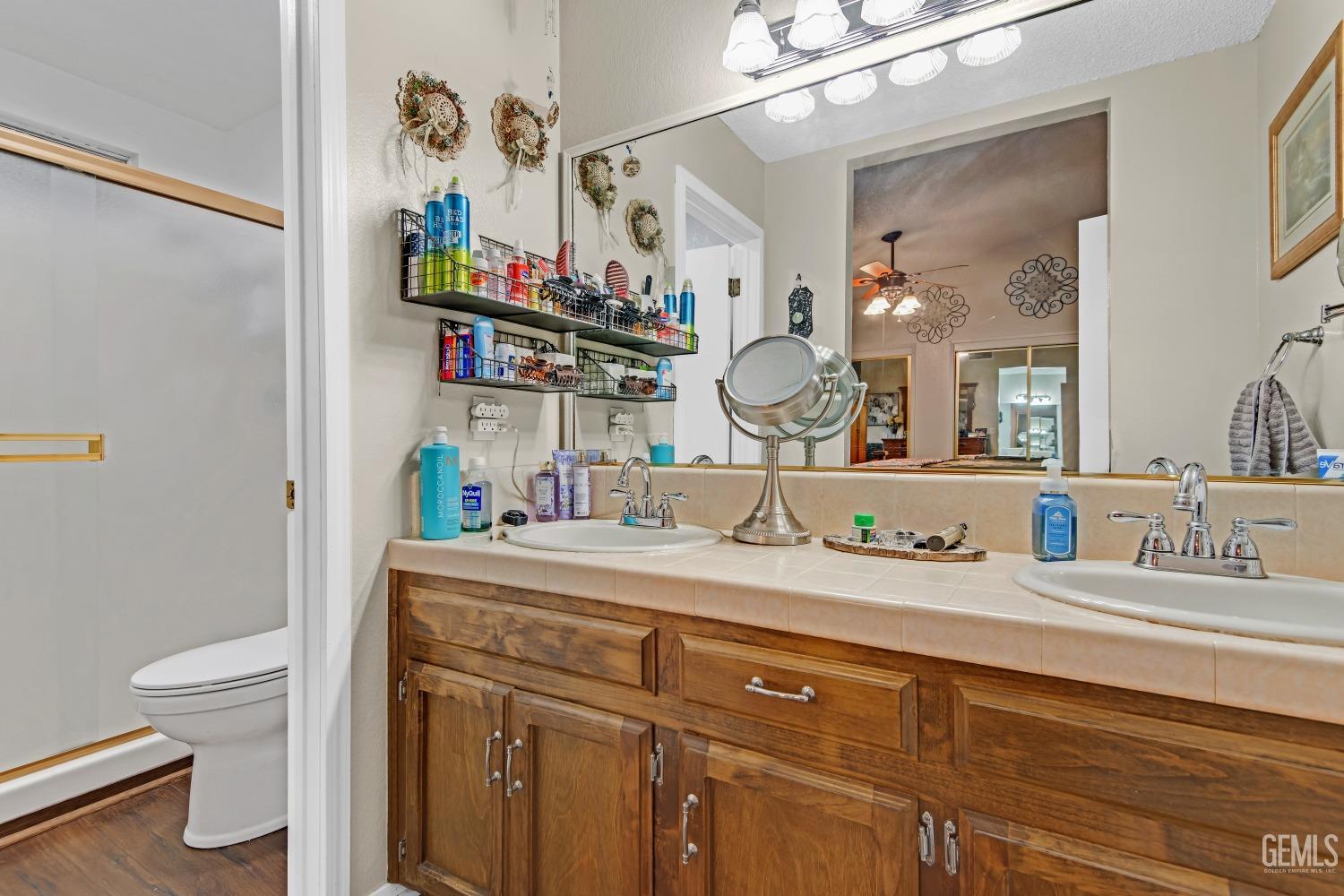 12302 Magruder Avenue