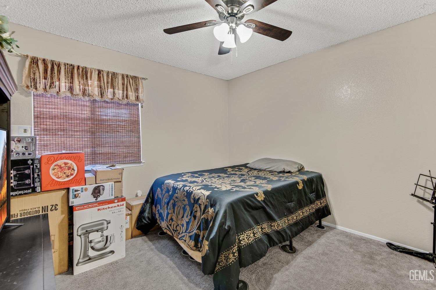 12302 Magruder Avenue