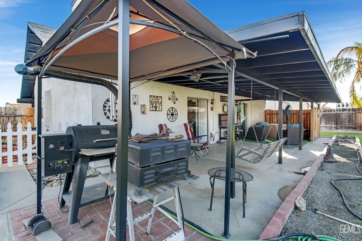 12302 Magruder Avenue