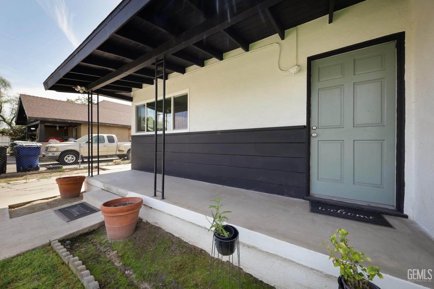 611 6th Street