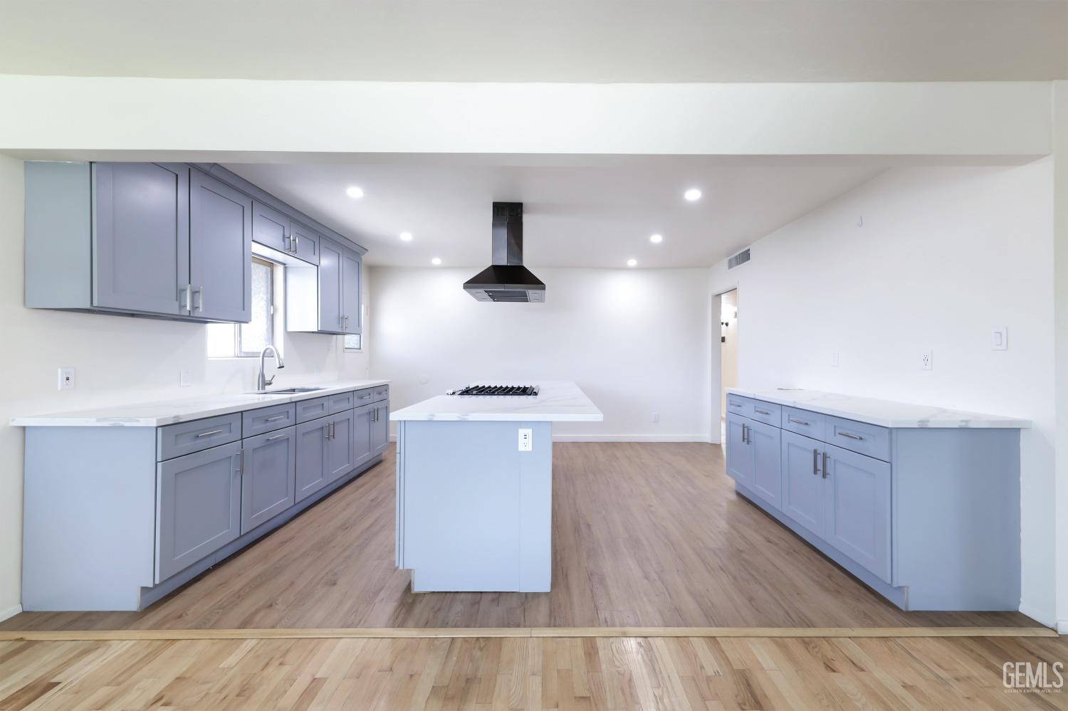 611 6th Street