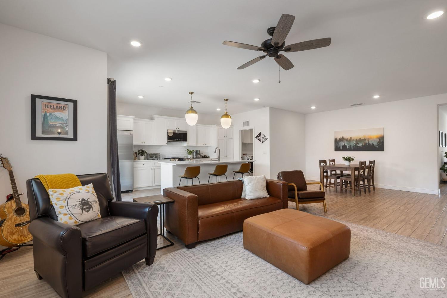 9004 Cloud Crest Way