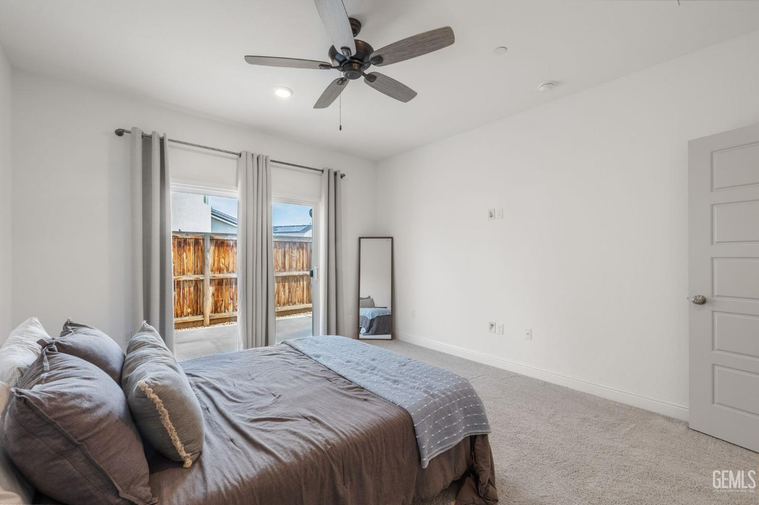 9004 Cloud Crest Way