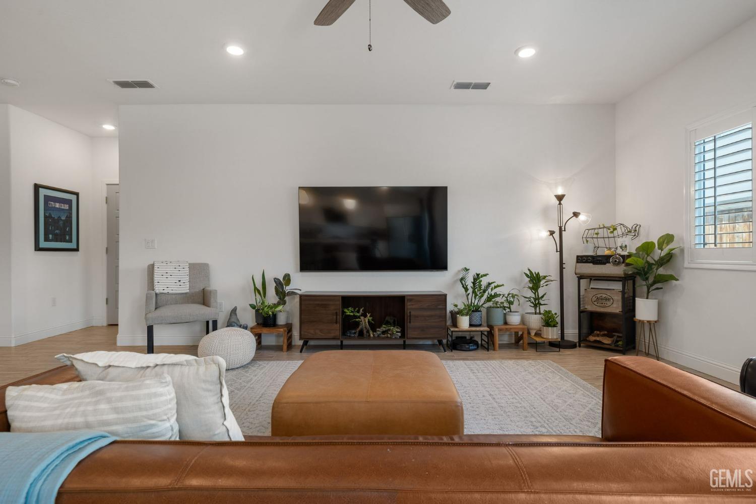 9004 Cloud Crest Way