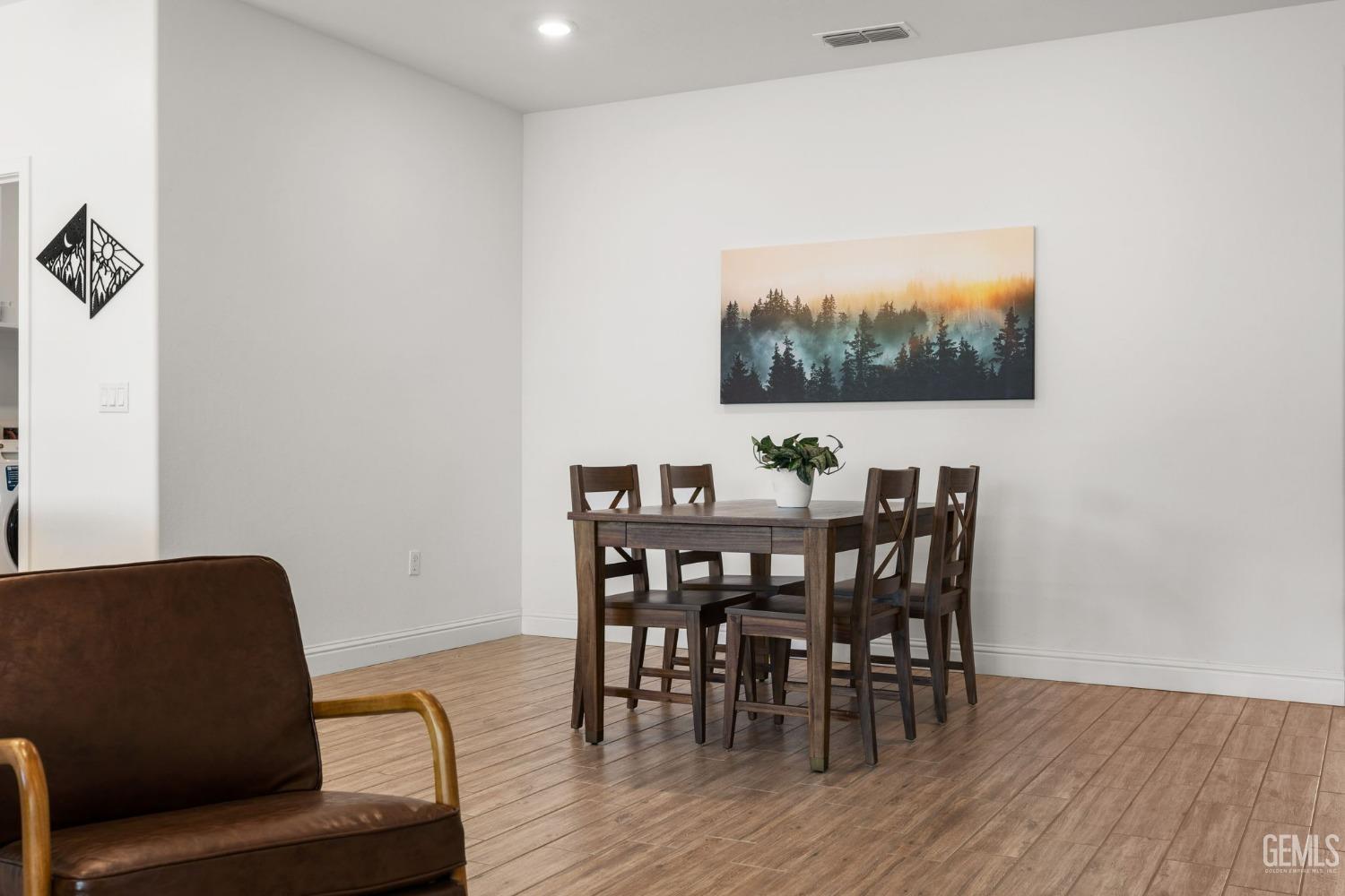 9004 Cloud Crest Way