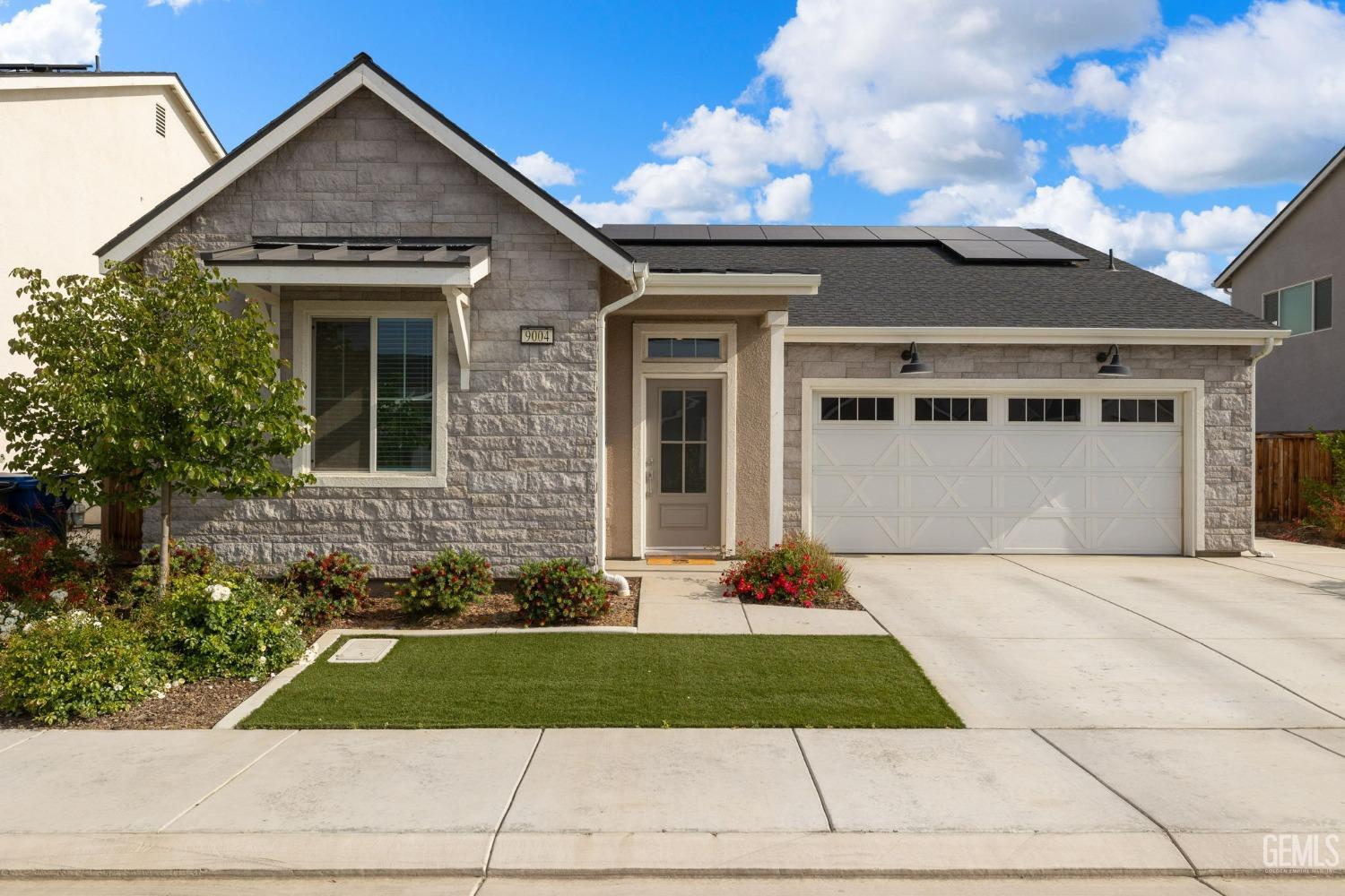 9004 Cloud Crest Way