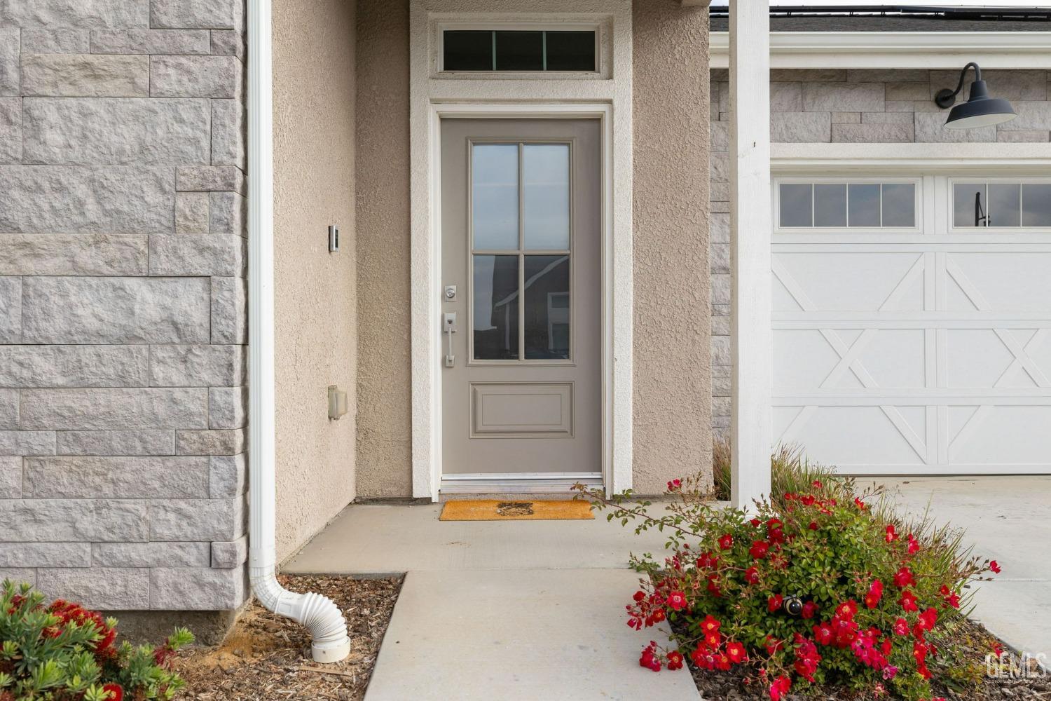 9004 Cloud Crest Way