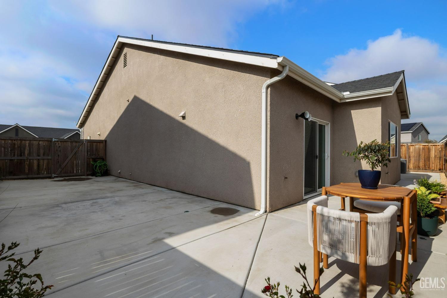 9004 Cloud Crest Way